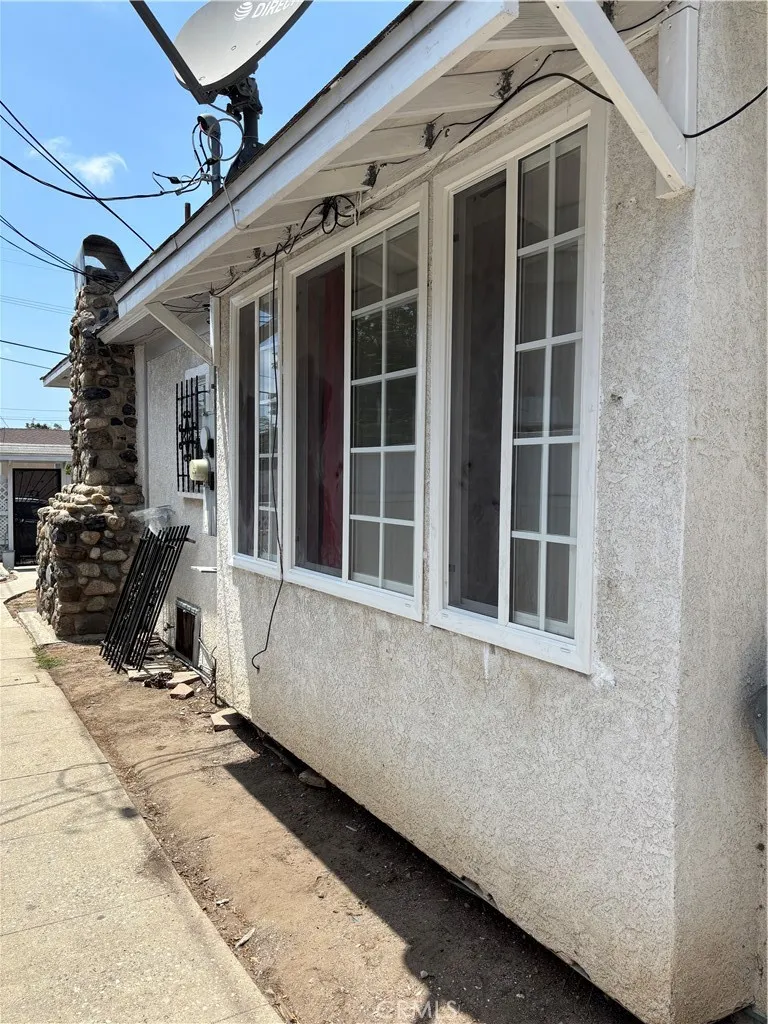 11962 Cedar Avenue Hawthorne, CA 90250