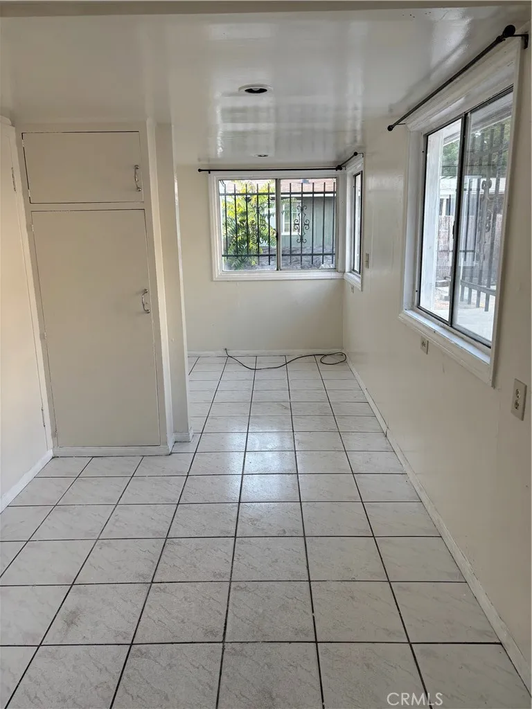 11962 Cedar Avenue Hawthorne, CA 90250