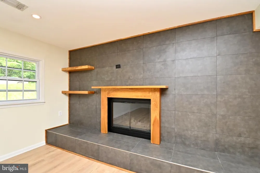 7215 WILLOW OAK PLACE Springfield, VA 22153