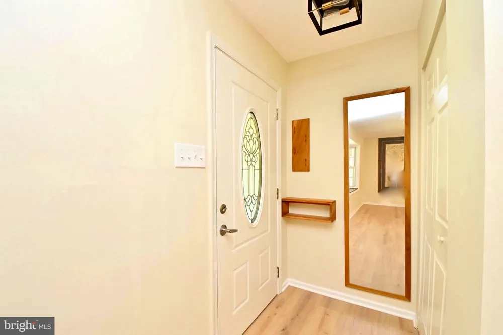 7215 WILLOW OAK PLACE Springfield, VA 22153