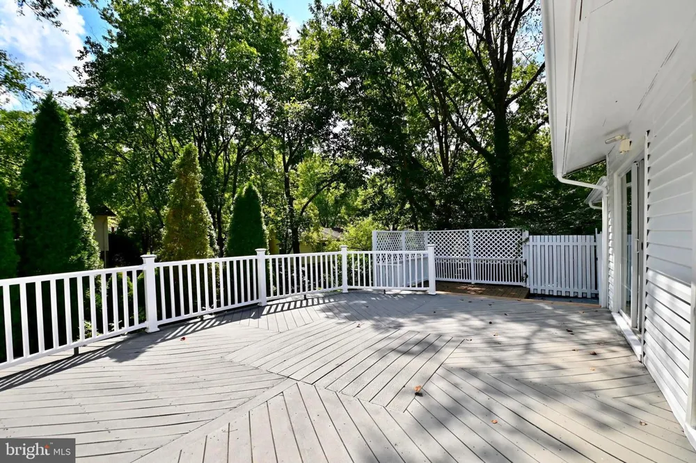 7215 WILLOW OAK PLACE Springfield, VA 22153