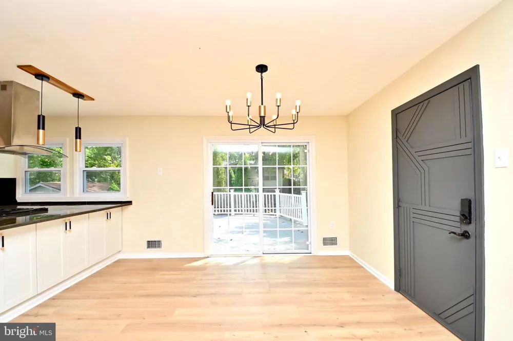 7215 WILLOW OAK PLACE Springfield, VA 22153