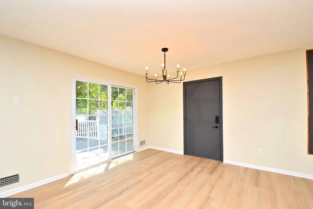 7215 WILLOW OAK PLACE Springfield, VA 22153