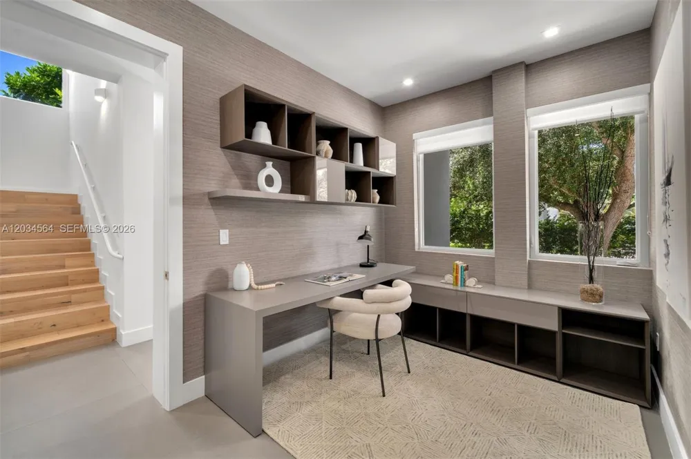 425 Harbor Dr Key Biscayne, FL 33149