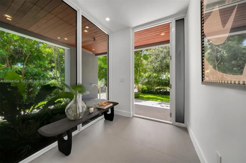 425 Harbor Dr Key Biscayne, FL 33149