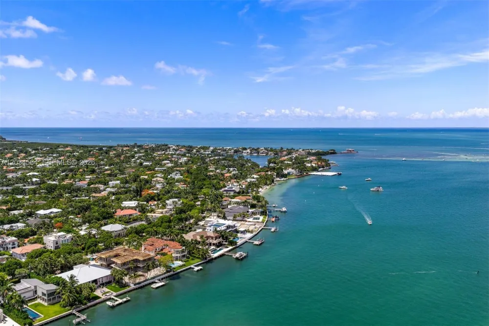 425 Harbor Dr Key Biscayne, FL 33149