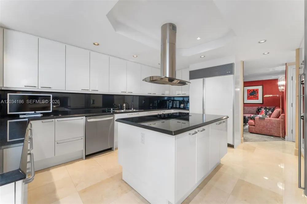 430 Grand Bay Drive #1103 Key Biscayne, FL 33149