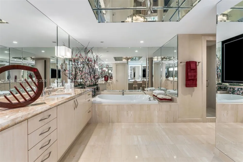 430 Grand Bay Drive #1103 Key Biscayne, FL 33149
