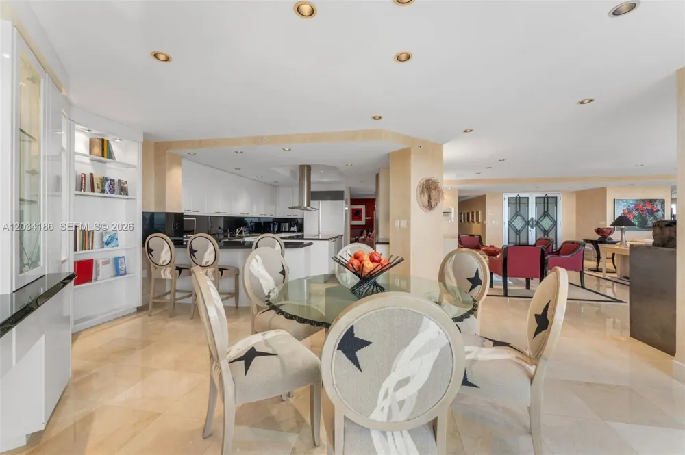 430 Grand Bay Drive #1103 Key Biscayne, FL 33149