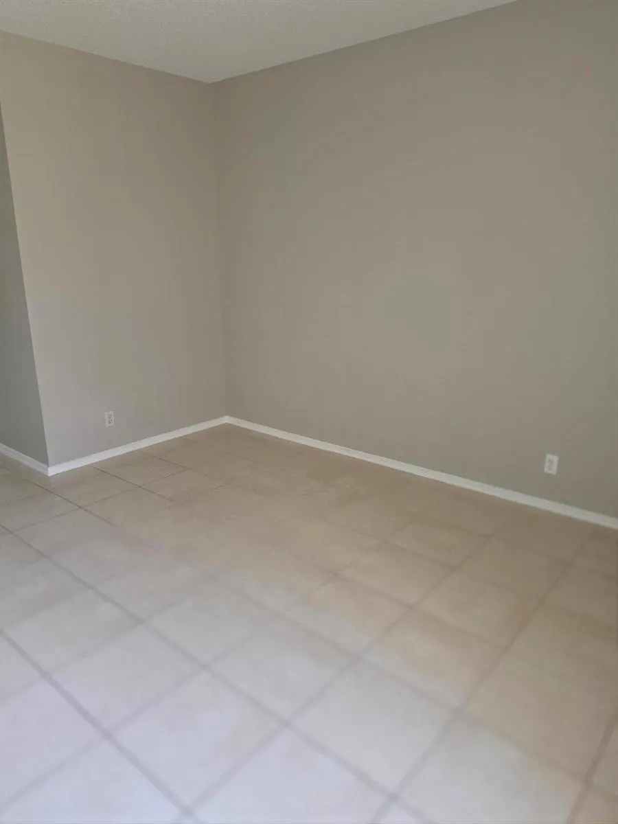 51 Whitehead Circle #51 Weston, FL 33326