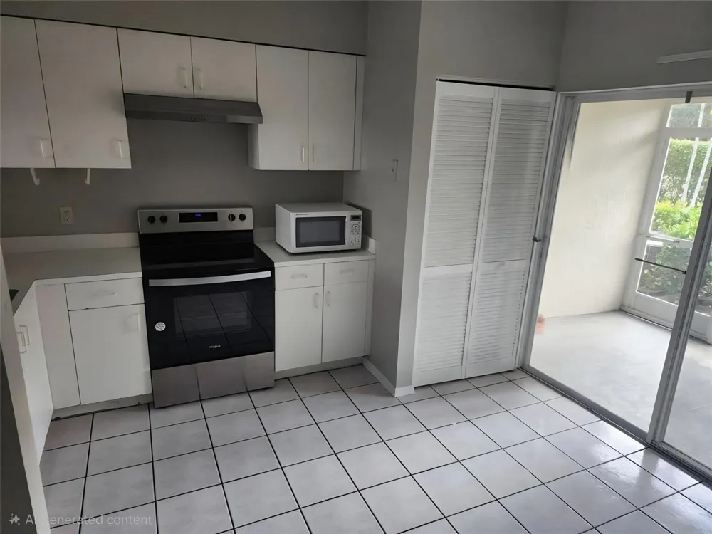 51 Whitehead Circle #51 Weston, FL 33326