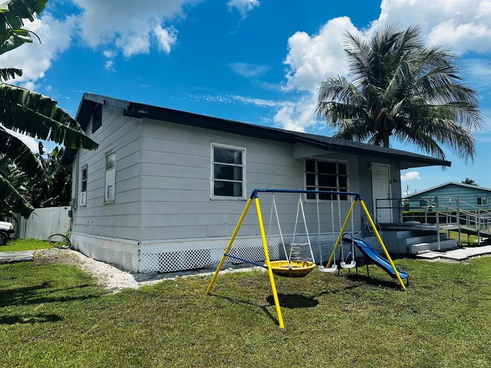 566 SE 7th Drive Belle Glade, FL 33430
