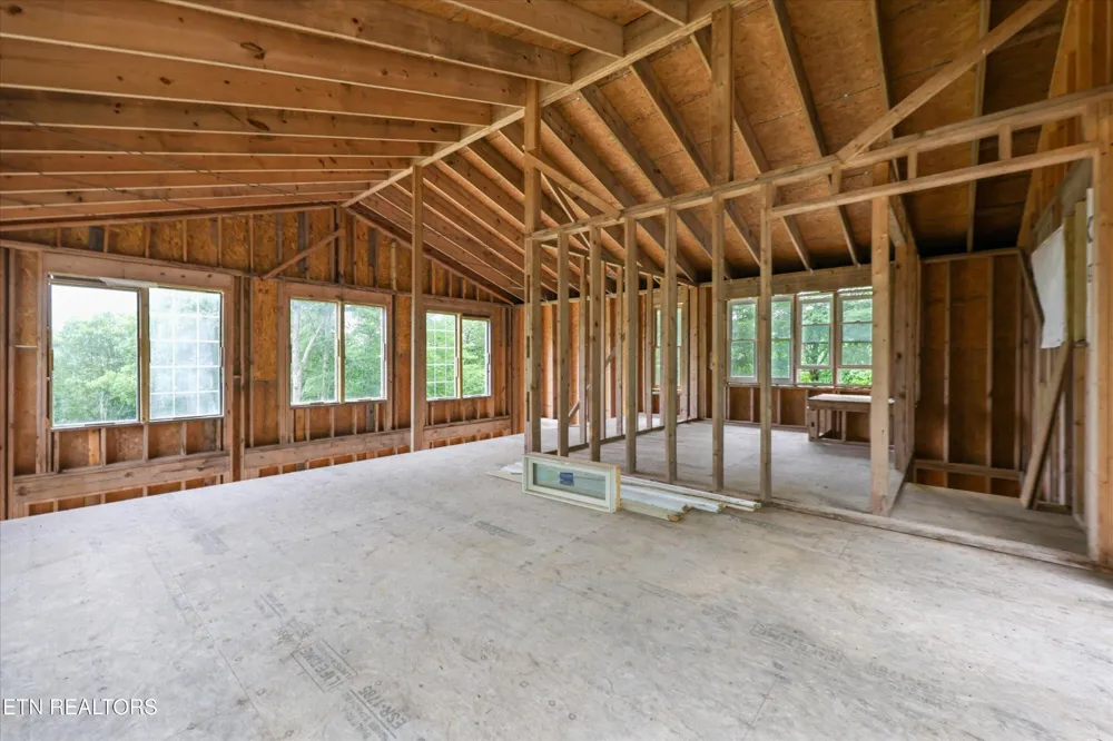 146 Harkle Rd Lancing, TN 37770
