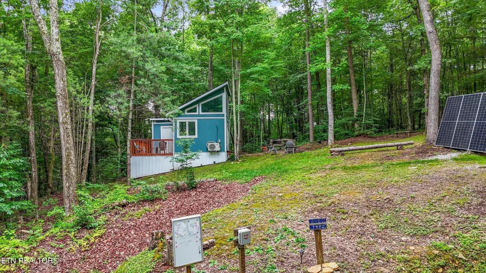 146 Harkle Rd Lancing, TN 37770