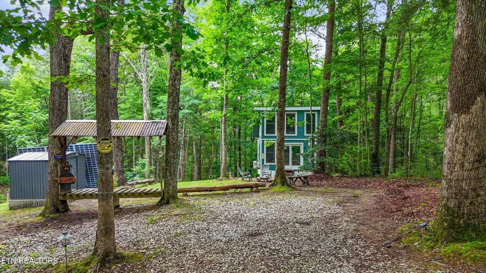 146 Harkle Rd Lancing, TN 37770