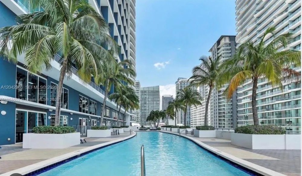 60 SW 13th St #1621 Miami, FL 33130