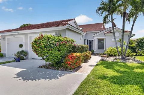 5590 Royal Lake Circle
