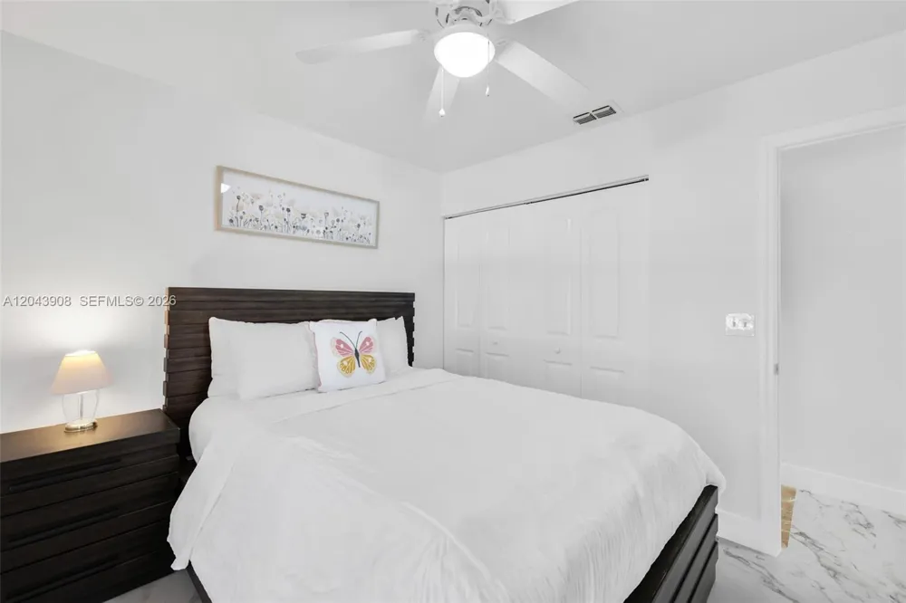 1318 Bayport Ave Marco Island, FL 34145
