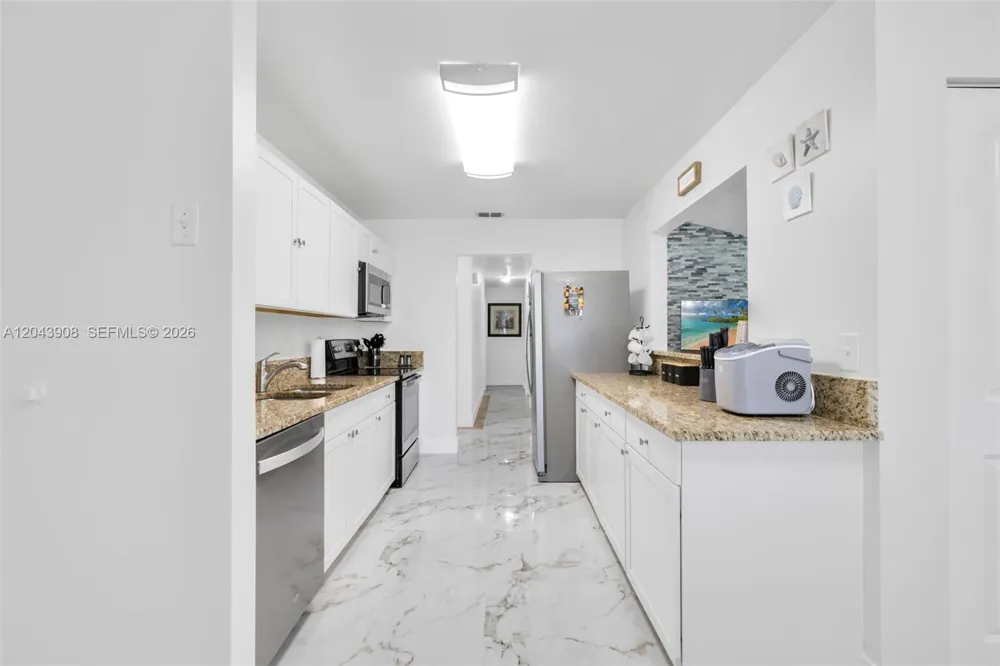 1318 Bayport Ave Marco Island, FL 34145