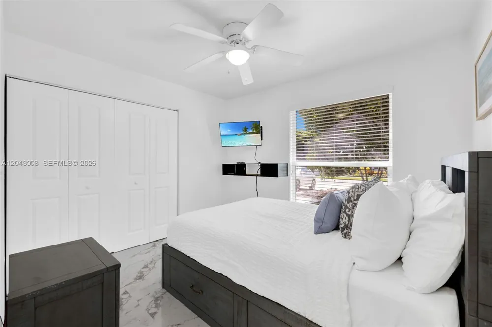 1318 Bayport Ave Marco Island, FL 34145