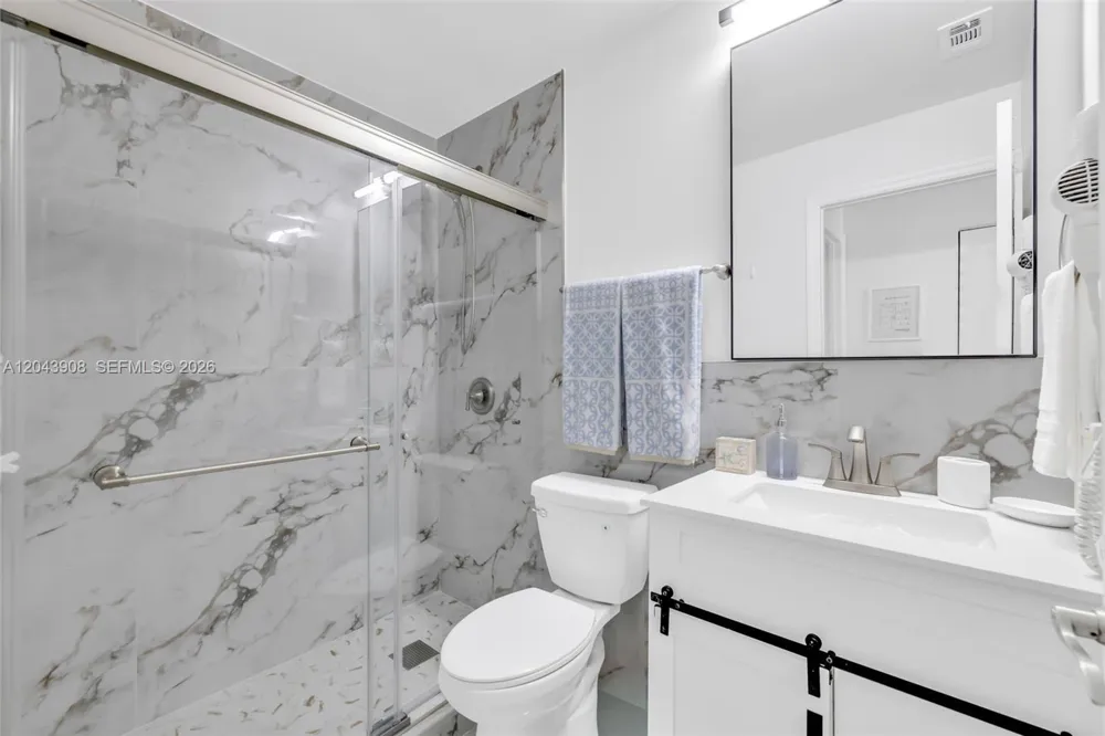 1318 Bayport Ave Marco Island, FL 34145