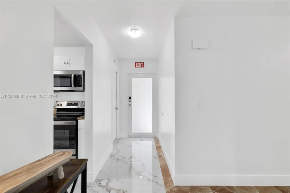 1318 Bayport Ave Marco Island, FL 34145