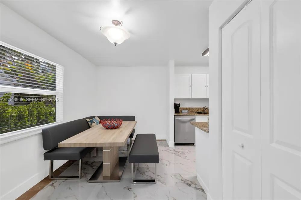 1318 Bayport Ave Marco Island, FL 34145