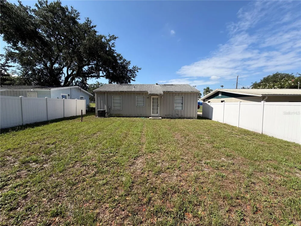 311 W BELLA VISTA STREET Lakeland, FL 33805