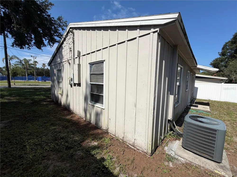 311 W BELLA VISTA STREET Lakeland, FL 33805