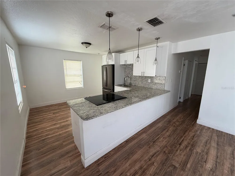 311 W BELLA VISTA STREET Lakeland, FL 33805