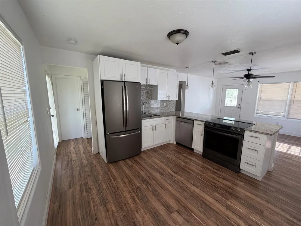 311 W BELLA VISTA STREET Lakeland, FL 33805