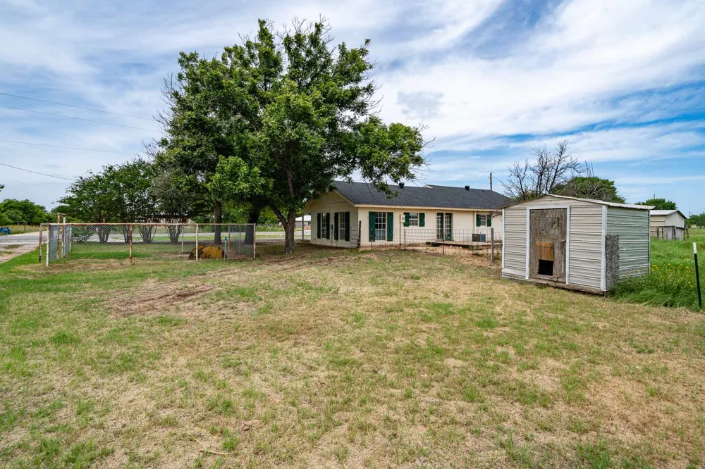 10362 Farm Road 3326 Hawley, TX 79525