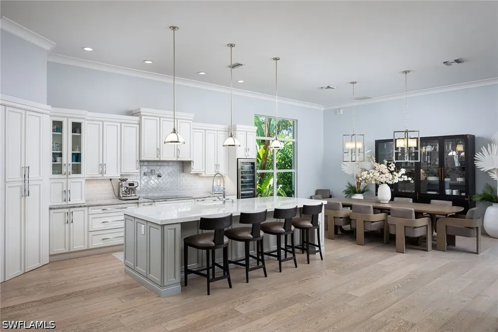 Laguna Way Naples, FL 34109