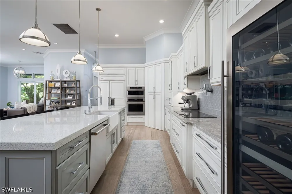 Laguna Way Naples, FL 34109