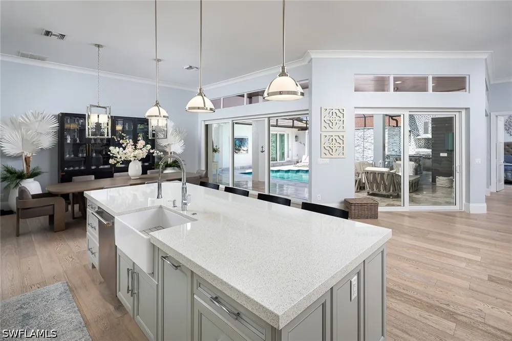 Laguna Way Naples, FL 34109