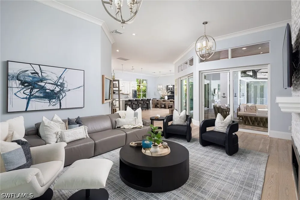 Laguna Way Naples, FL 34109