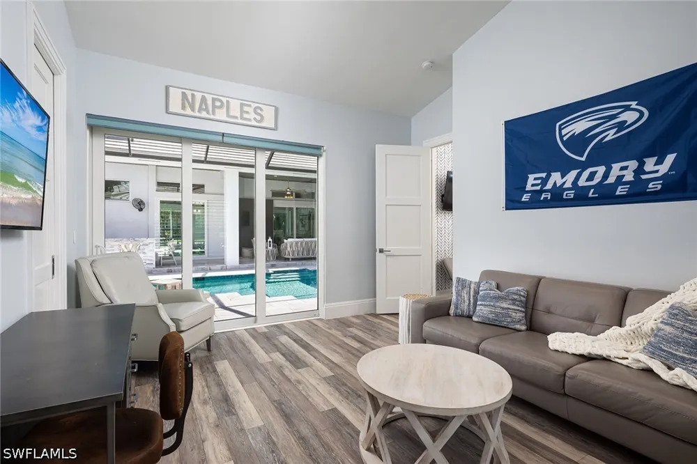 Laguna Way Naples, FL 34109