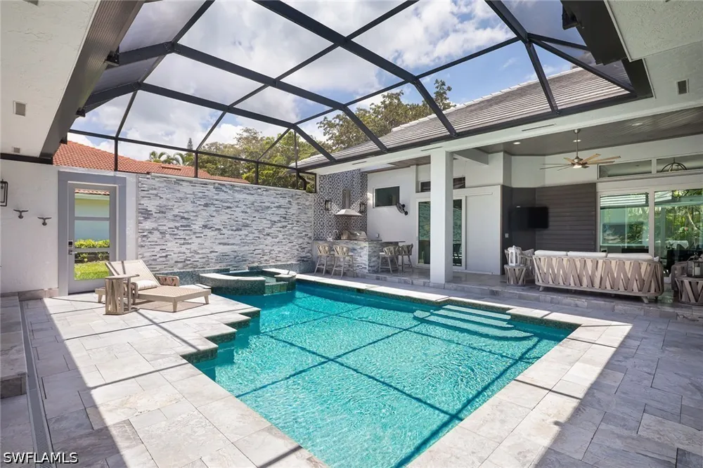 Laguna Way Naples, FL 34109