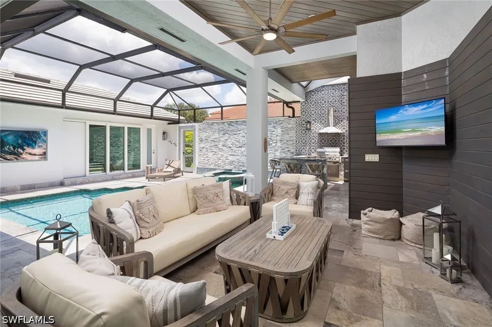 Laguna Way Naples, FL 34109