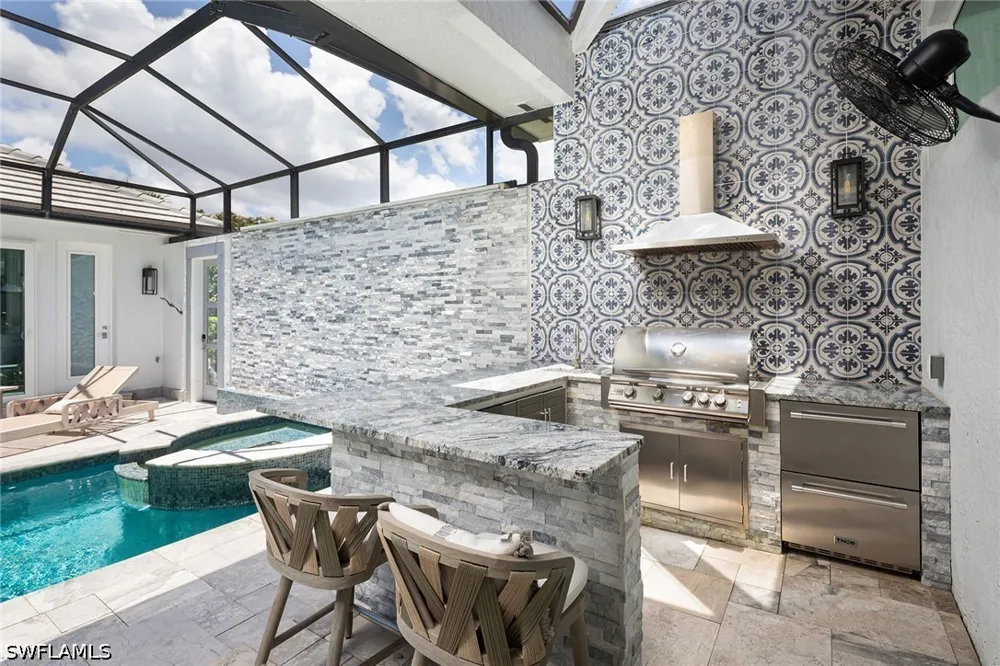 Laguna Way Naples, FL 34109