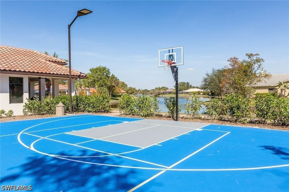 Laguna Way Naples, FL 34109