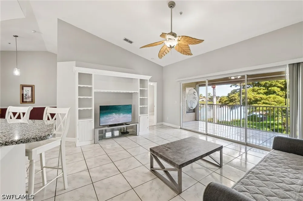 Dover Place #203 Naples, FL 34104