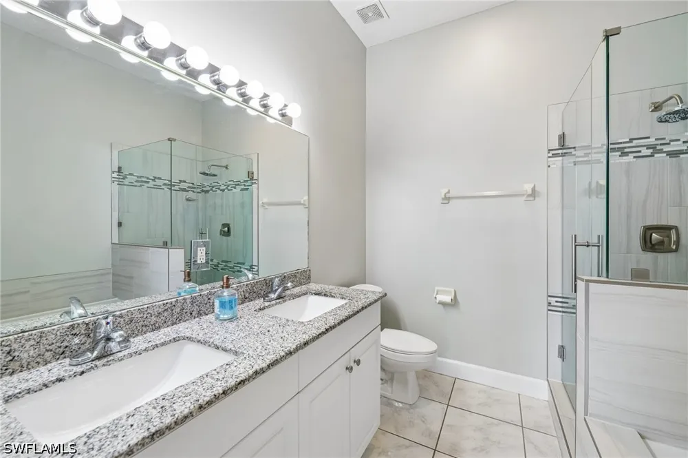 Dover Place #203 Naples, FL 34104