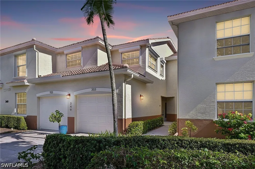 Dover Place #203 Naples, FL 34104