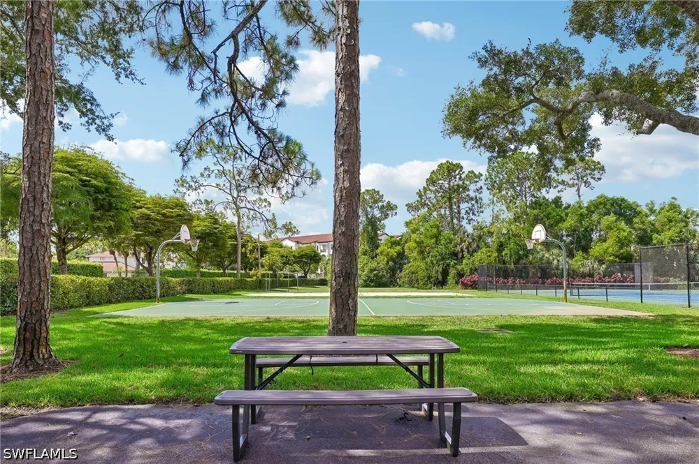 Dover Place #203 Naples, FL 34104