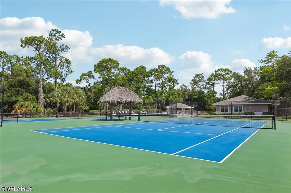 Dover Place #203 Naples, FL 34104