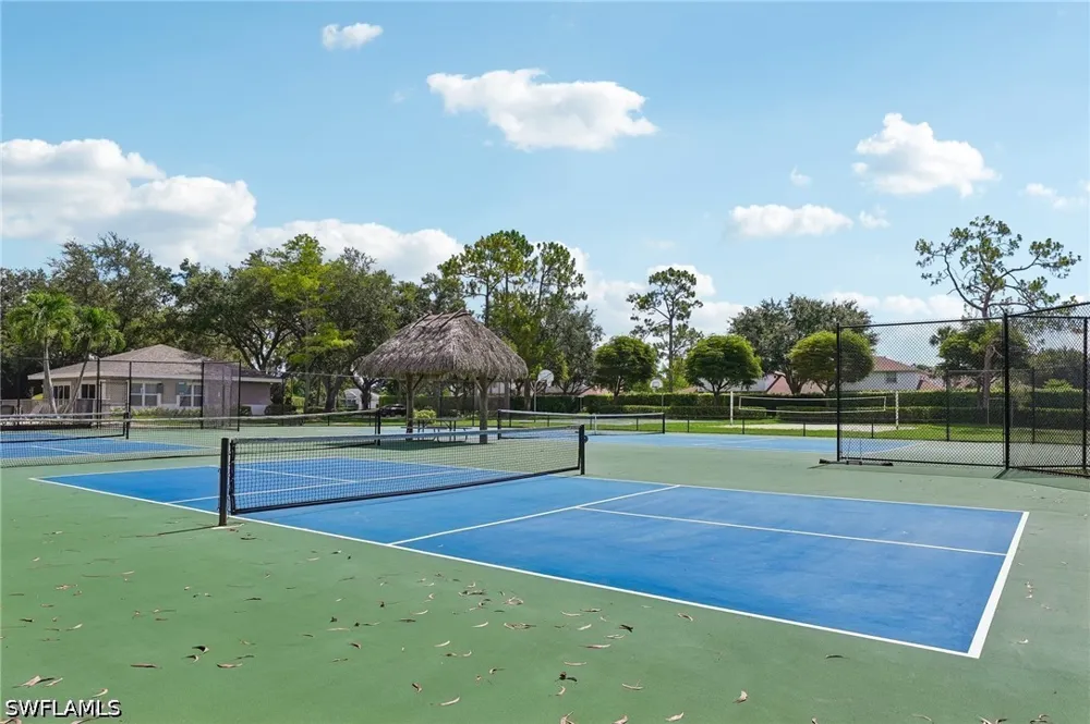 Dover Place #203 Naples, FL 34104