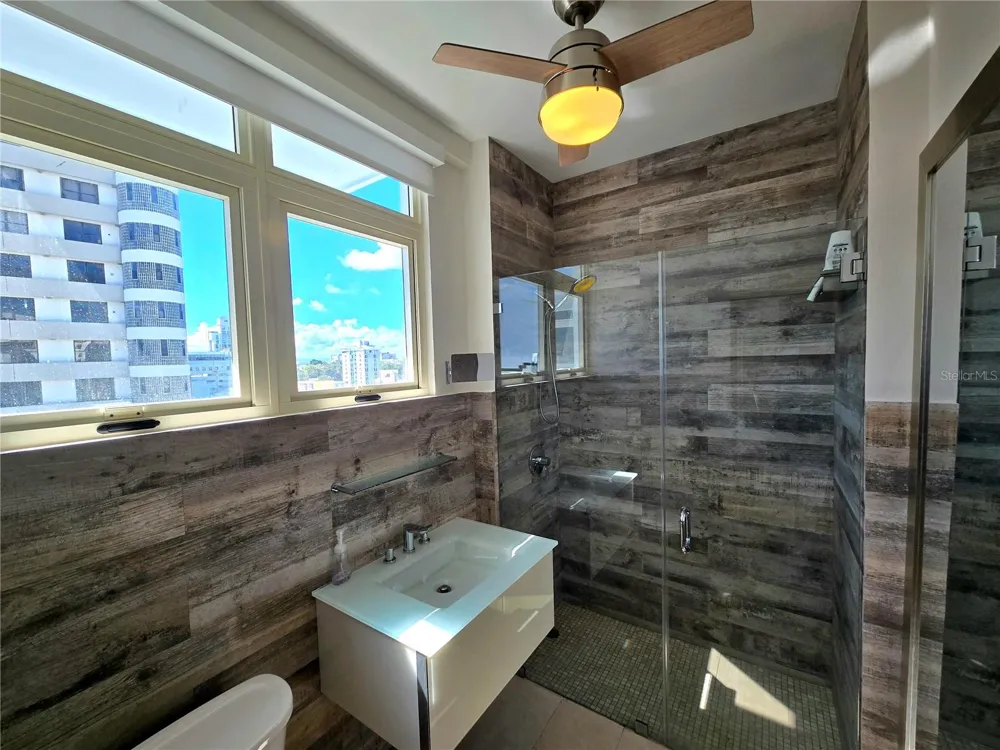 1160 MAGDALENA AVENUE #7B San Juan, PR 00907