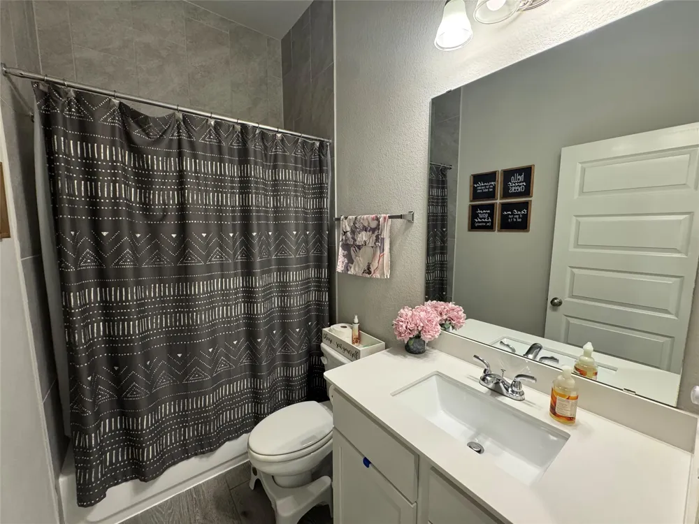 2004 Stirling Street Leander, TX 78641