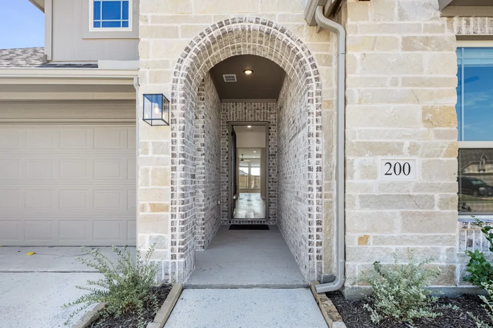 200 Sweetwater Drive Commerce, TX 75428